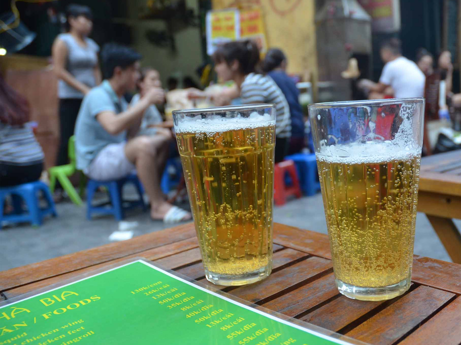 Bia hoi - the famous Vietnamese beer you should try