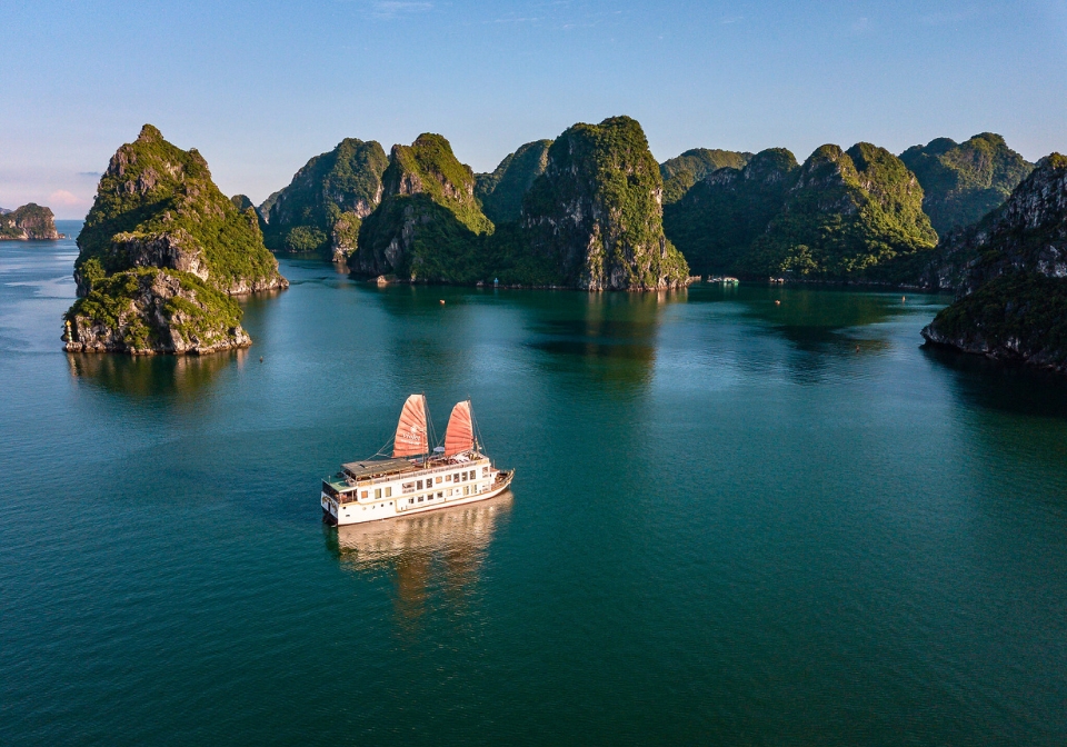 Cruise in Halong Bay