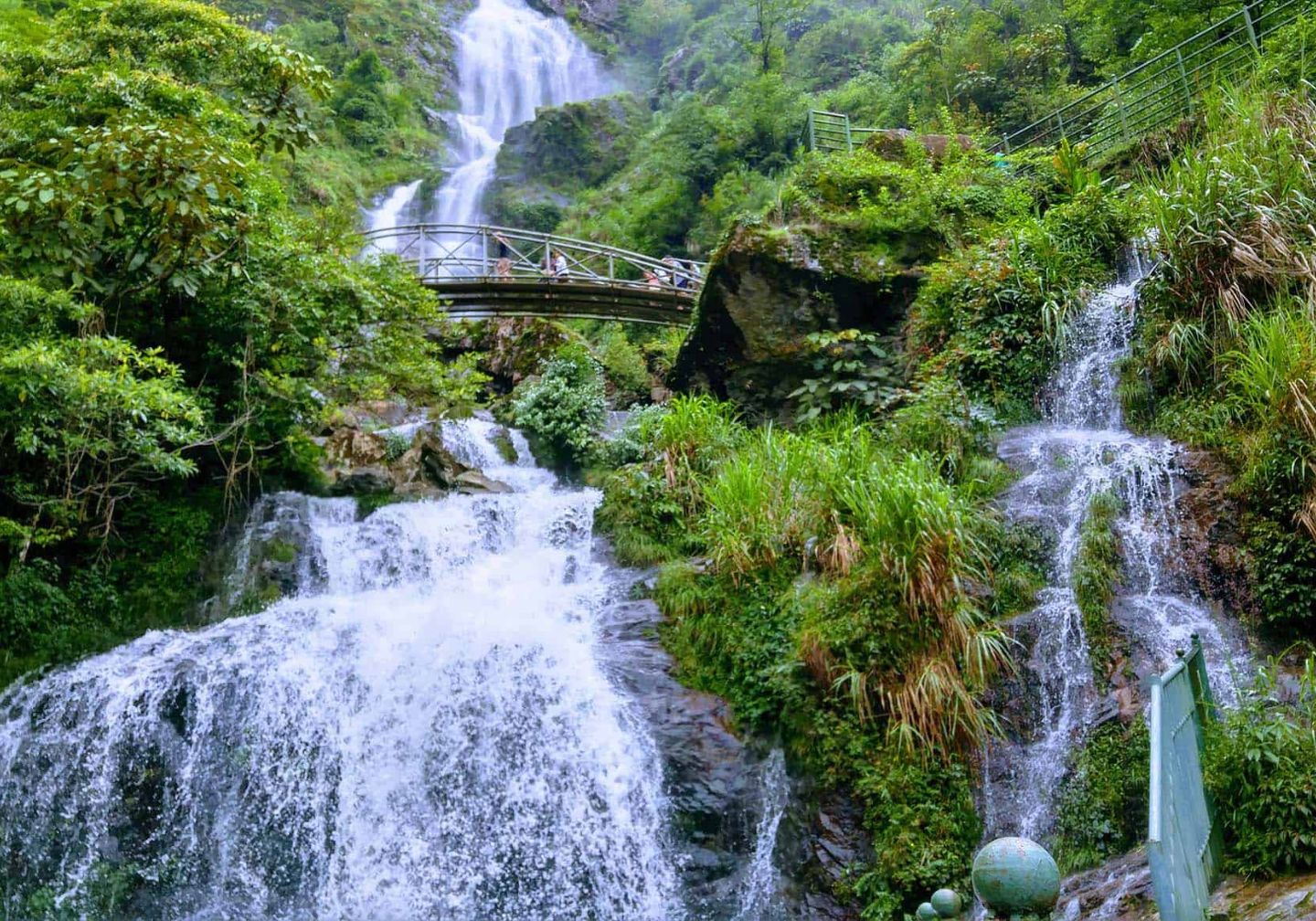 Sapa silver waterfall