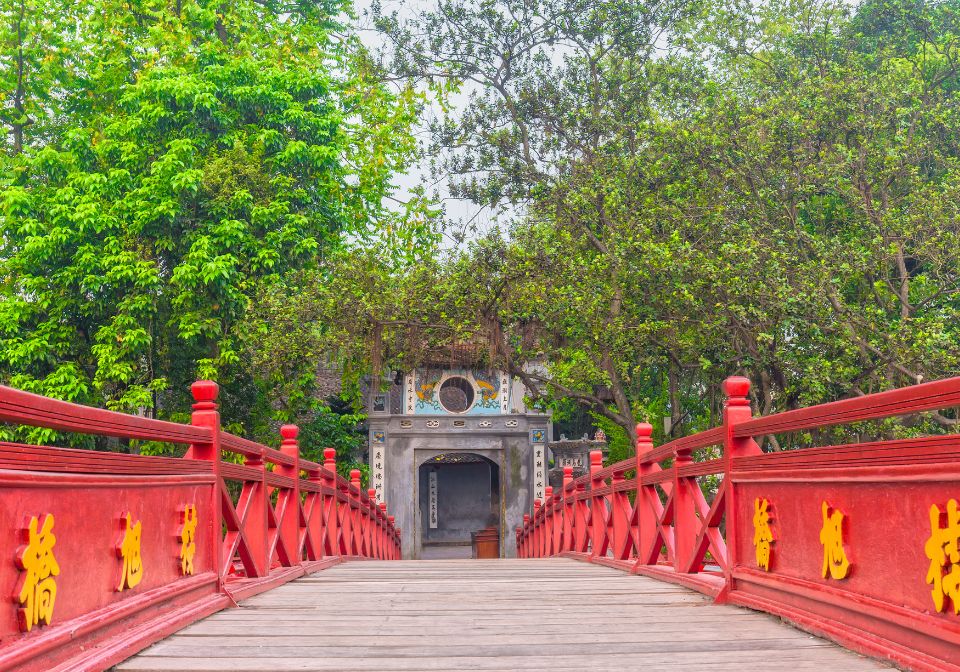 The Huc bridge and Ngoc Son temple