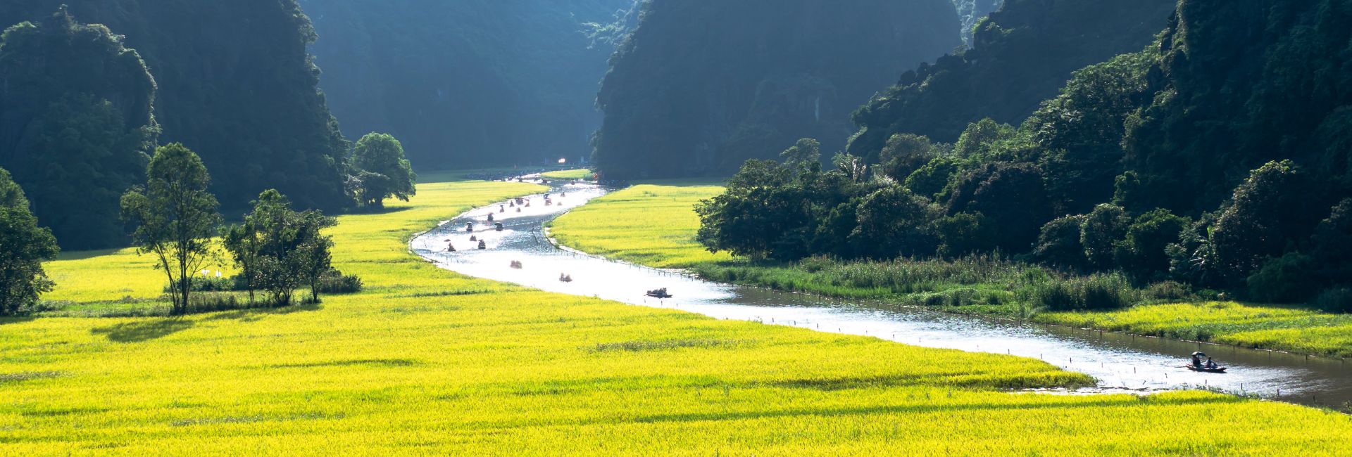 How to plan a perfect Ninh Binh day trip from Hanoi?