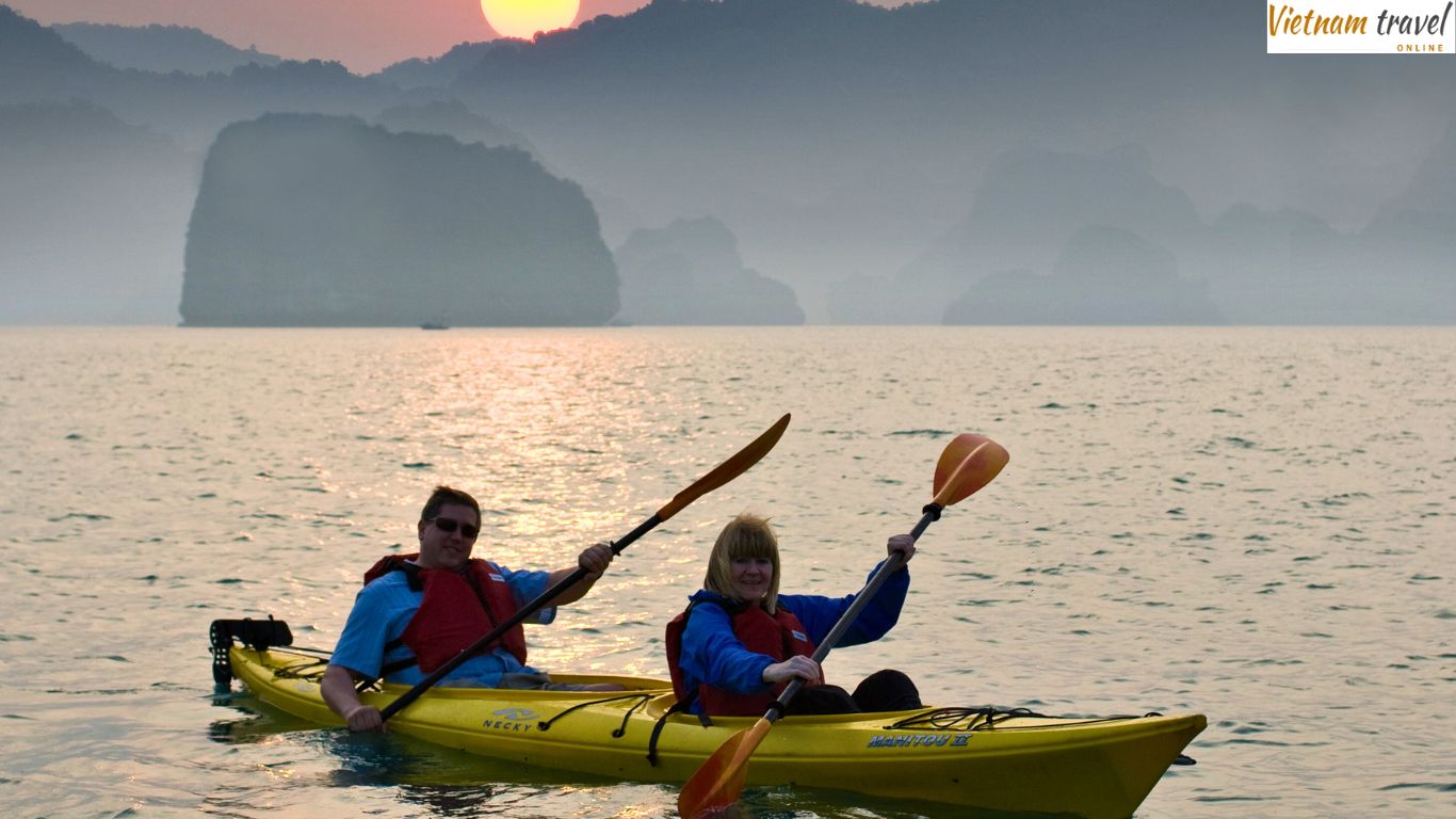 Kayaking in halong bay