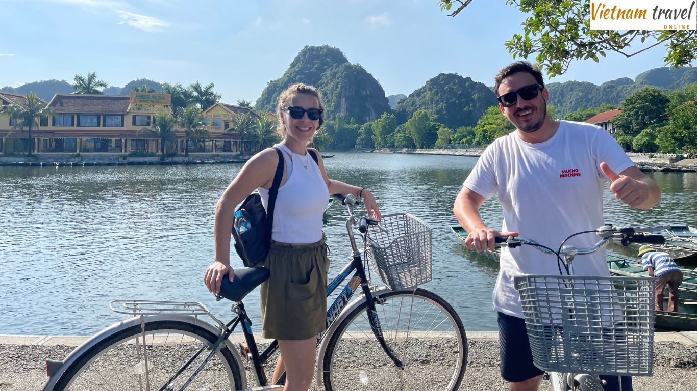 Cycling around Tam Coc villages