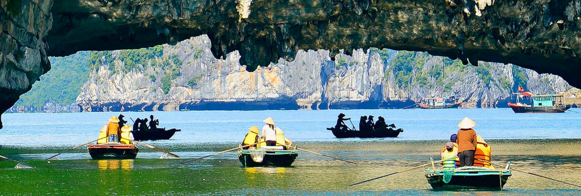 Luon Cave Halong Bay – Best activities, How to get there & Expert tips