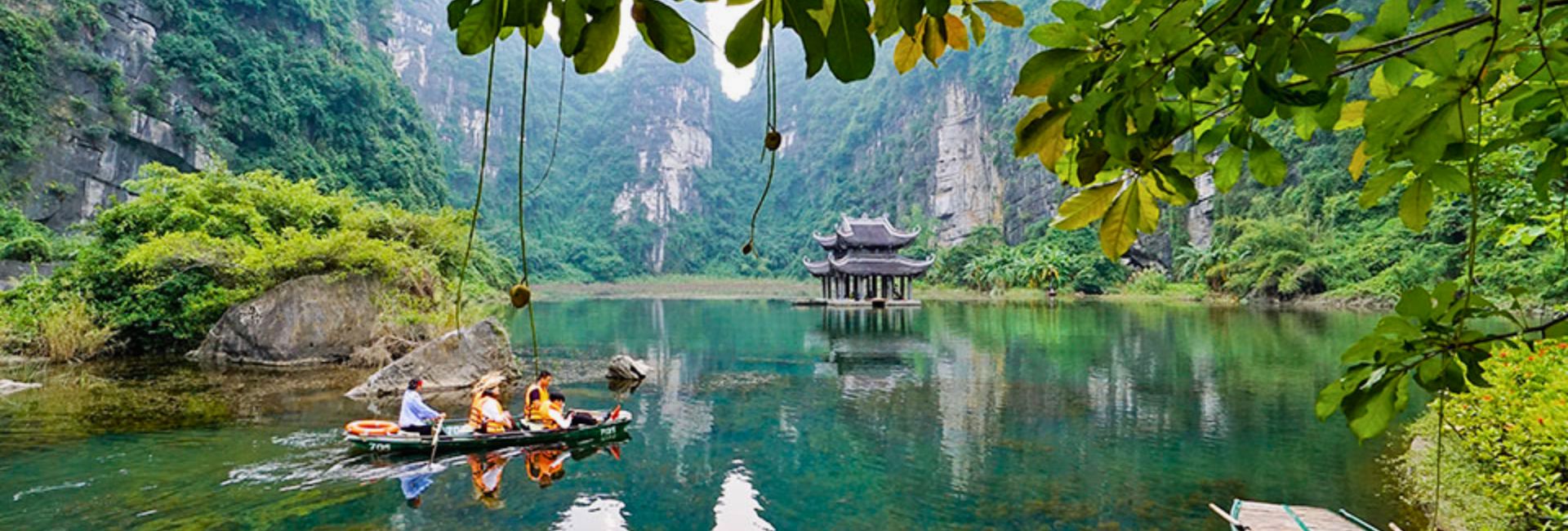 Which Ninh Binh Boat Tour Suits You? Trang An, Tam Coc or Van Long?