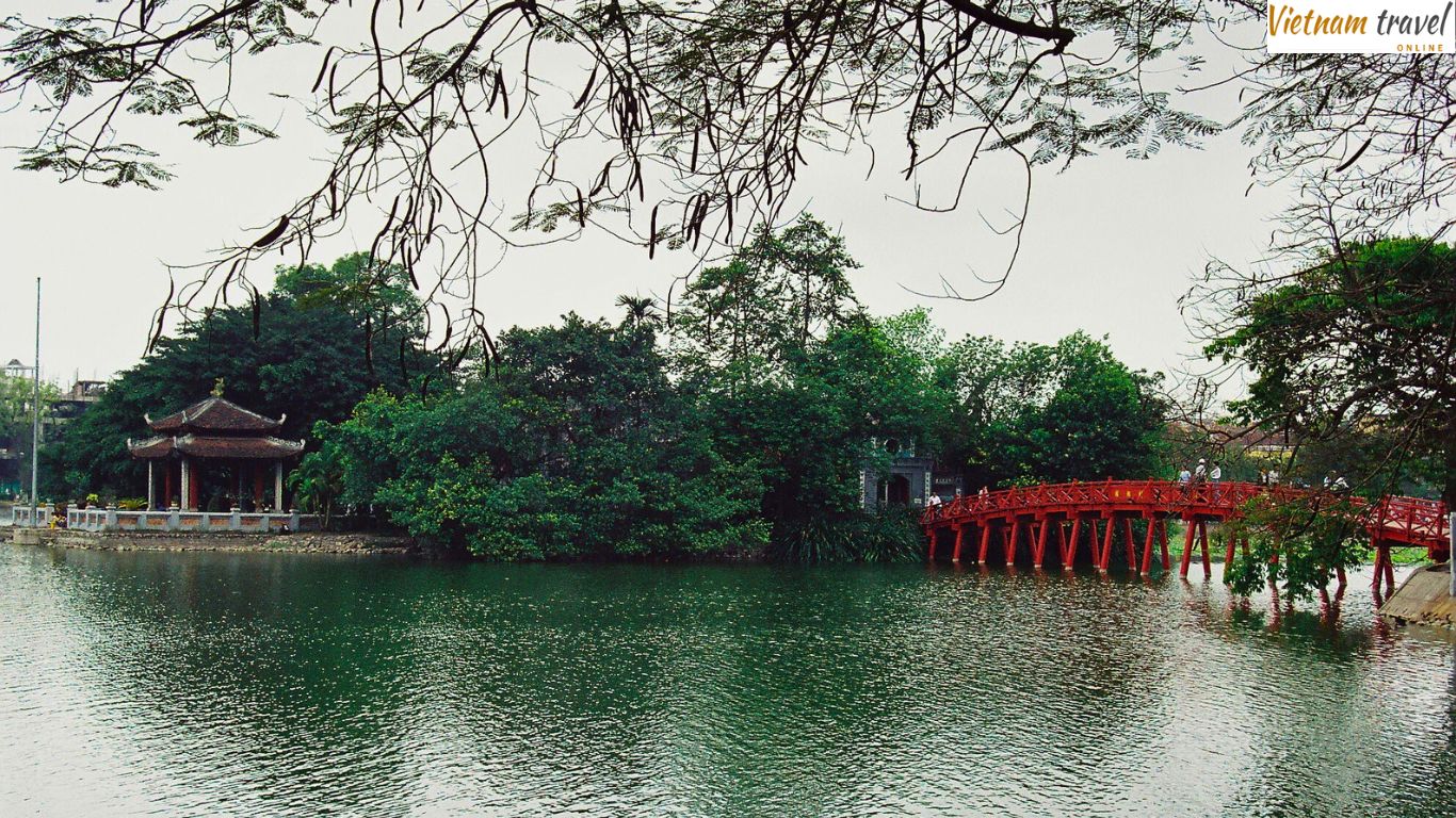 hoan kiem lake