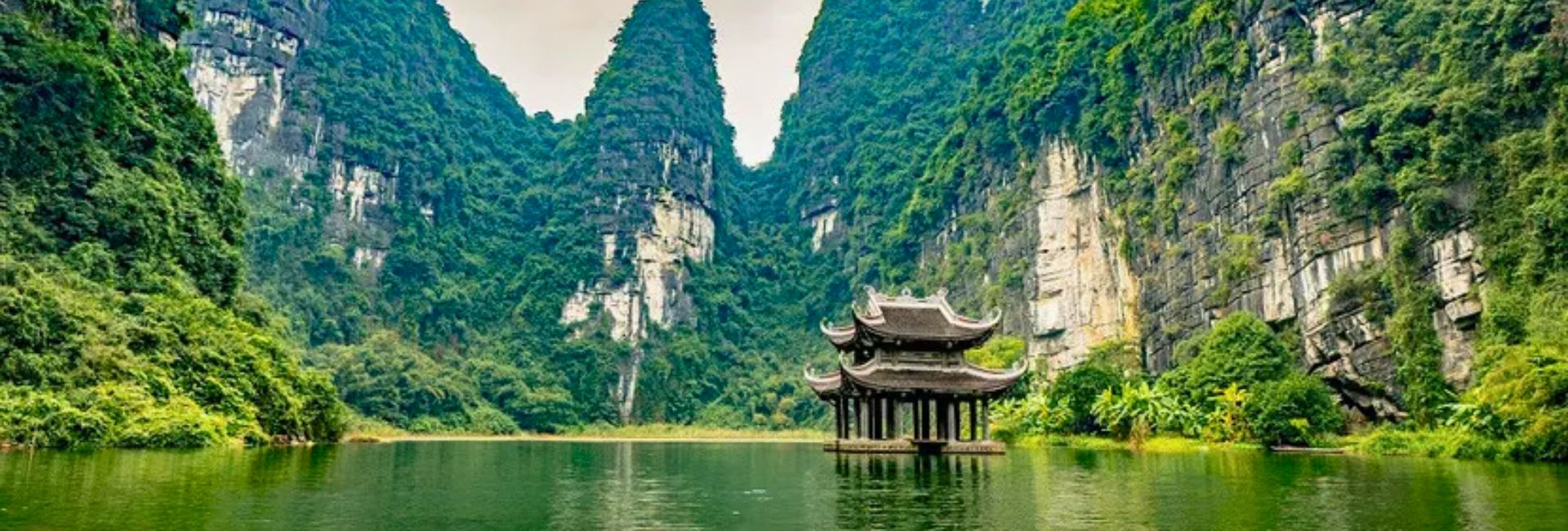 Ninh Binh in March –  Is It Worth Visiting & 8 Best Things To Do