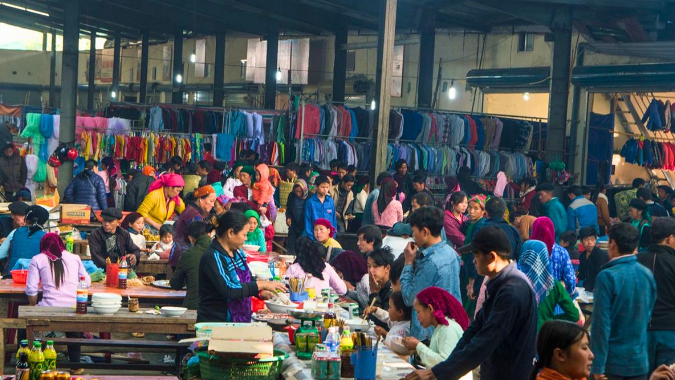 Meo Vac Market - A must-visit ethnic local market in North mountainous area of Vietnam