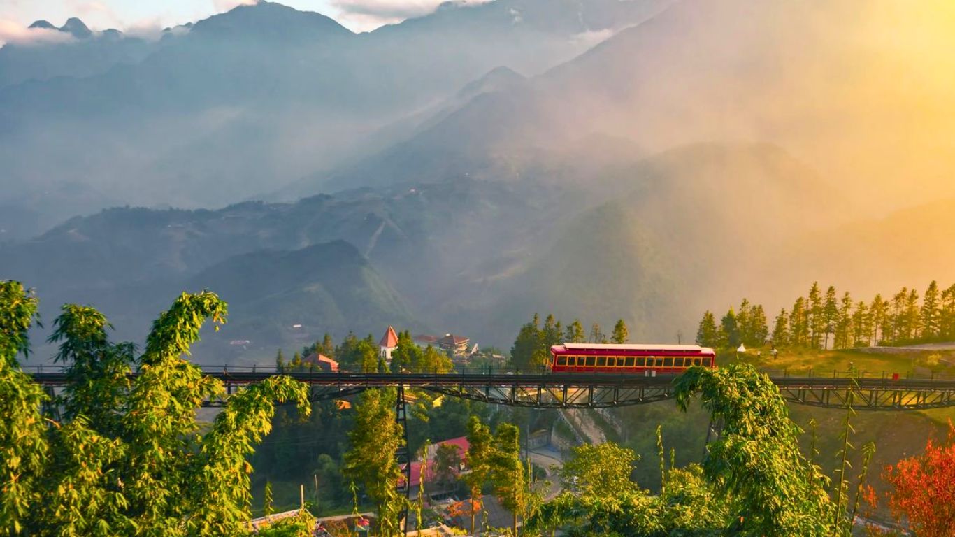 Muong Hoa train 